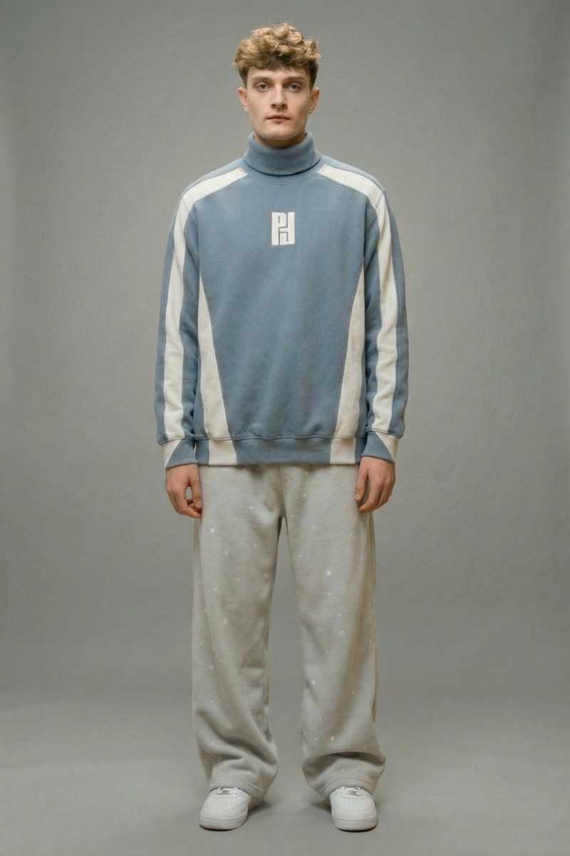 Core Line Sweatshirt - Cloud Blue